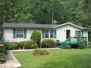 907 Bone Creek Rd, Berea, WV 26327