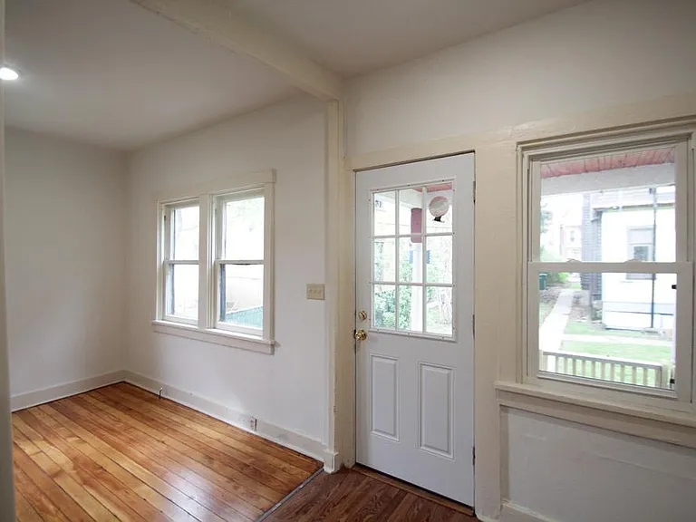 442 Franklin Ave — Photo 5