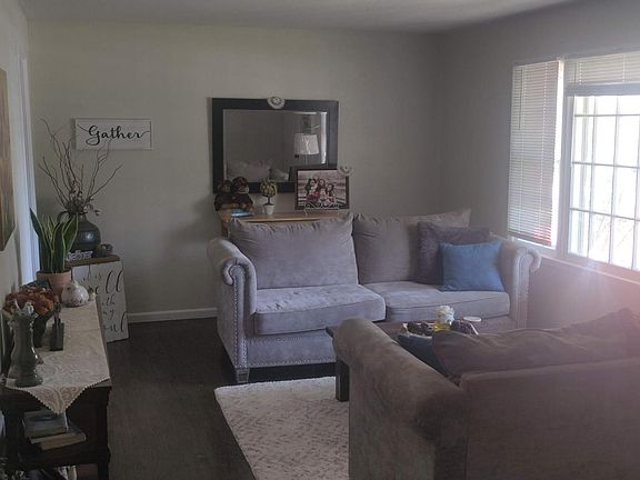 2nd image of 13628 Parker Ave