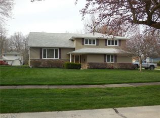 33455 Outley Park Dr, Solon, OH 44139