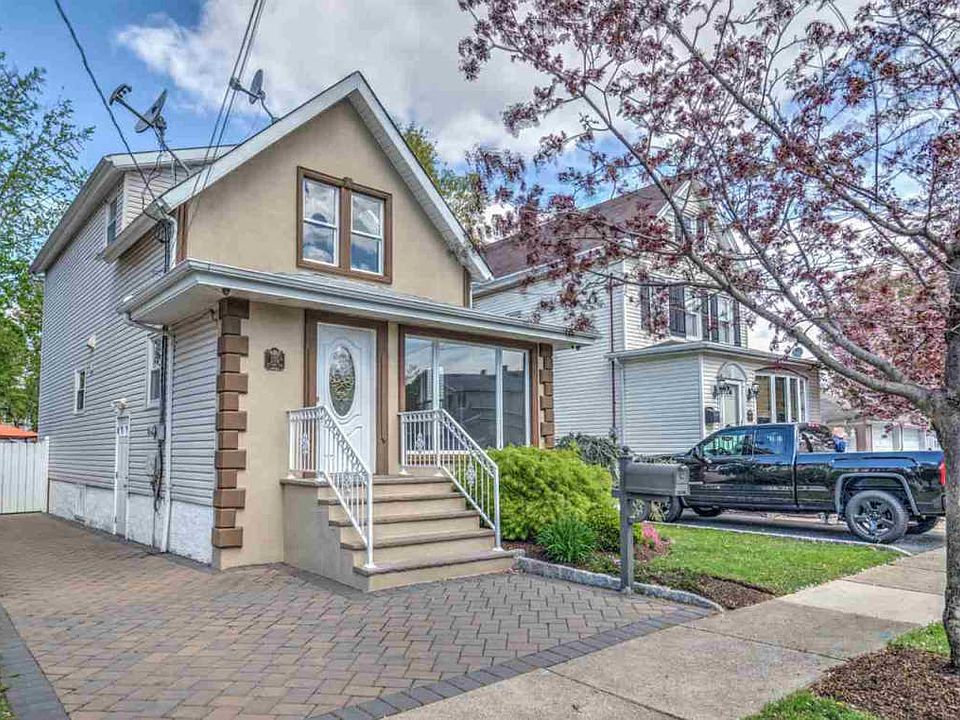 1st image of 275 Willow Ave