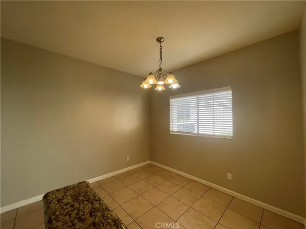 777 S Citrus Ave APT 146, Azusa, CA 91702