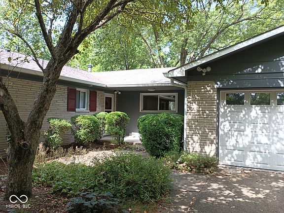 2nd image of 8728 Holliday Dr