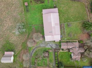 1060 Silver Falls Dr NE, Silverton, OR 97381