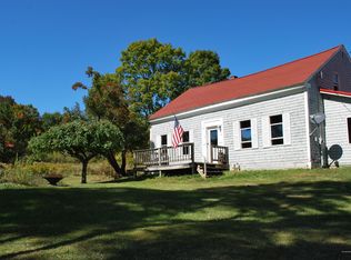 32 Main St, Cambridge, ME 04923