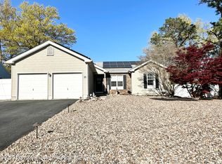 158 Sextant Rd, Manahawkin, NJ 08050