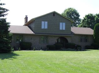 4690 N Shore Dr, Westerville, OH 43082