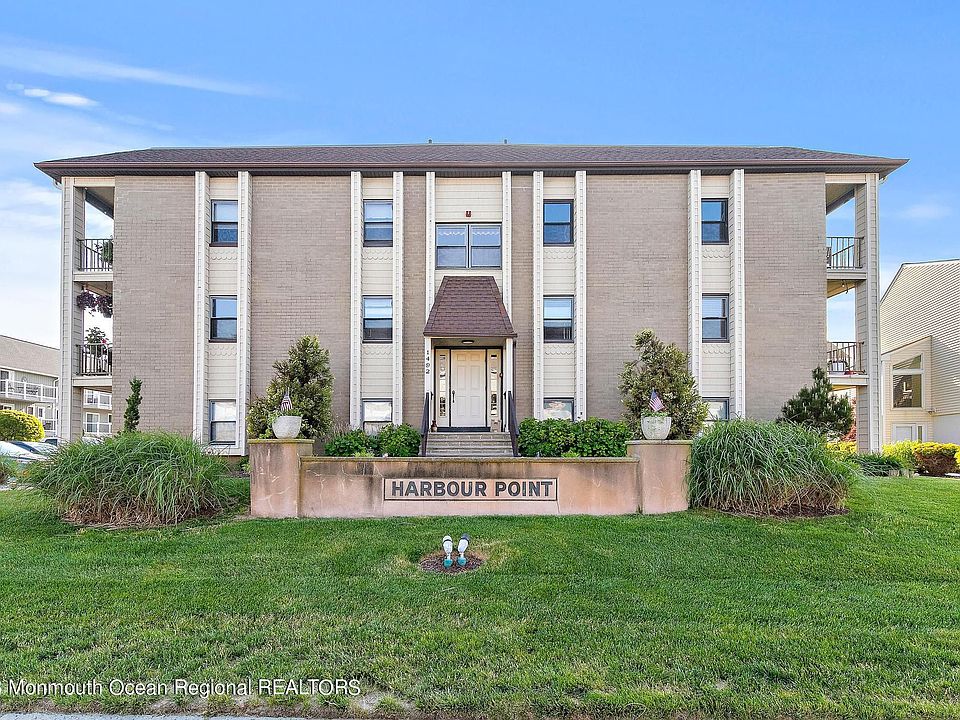 1st image of 1492 Ocean Ave #9
