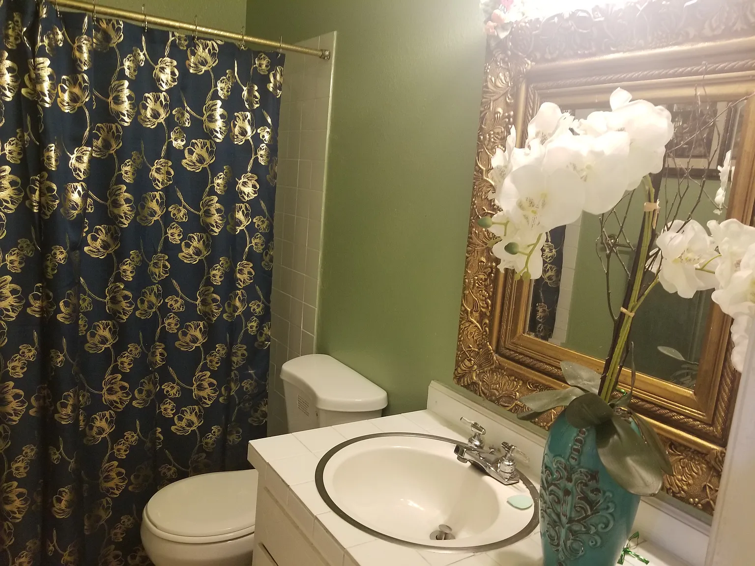 5 bed, 2200 sqft, $775 — Photo 3