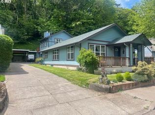 1068 Kelly Blvd, Springfield, OR 97477