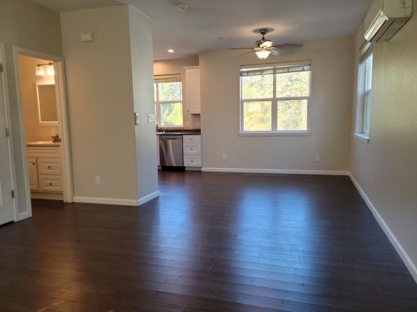 205 Chief Kelly Dr