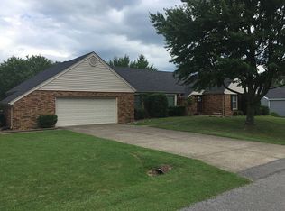 2345 Simmental St, Madisonville, KY 42431