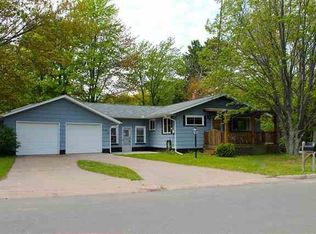 1709 Kimber Ave, Marquette, MI 49855
