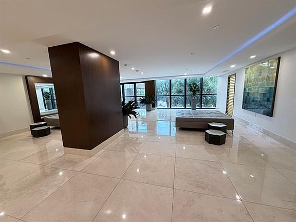 3rd image of 540 Brickell Key Dr #Cu-1224