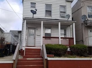 222 Gordon St, Perth Amboy, NJ 08861