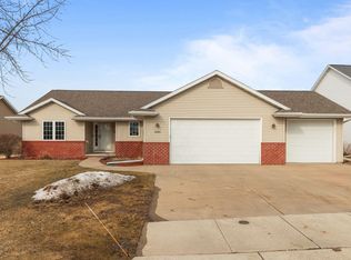 3082 Winnipeg St, Menasha, WI 54952