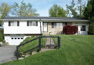 1st image of 209 Blue Grass Dr