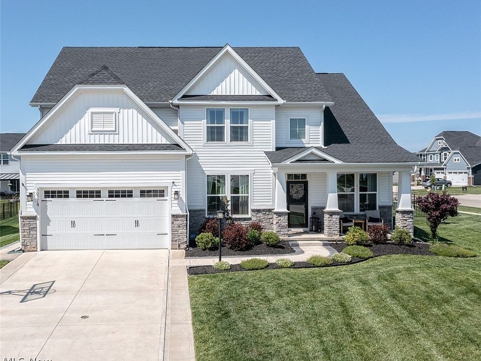 1st image of 36214 Lands End Dr