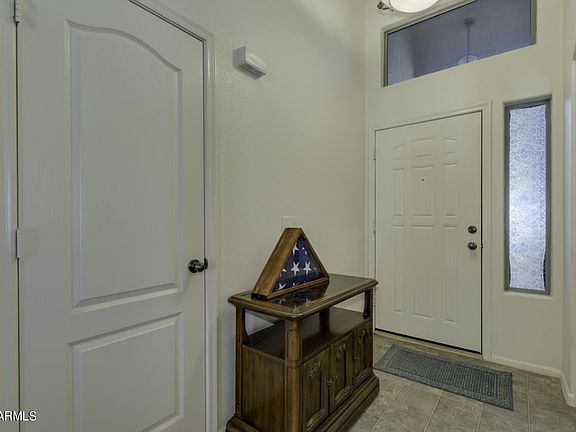 5th image of 42749 W Oakland Dr
