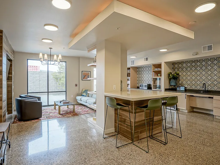 Capitol Flats — Photo 33
