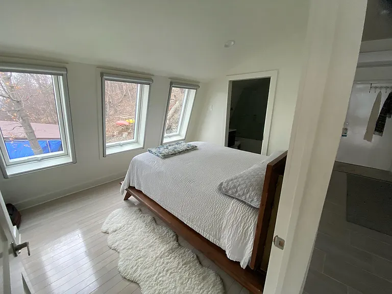 E Shore Dr — Photo 6