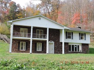 2731 Toneys Branch Rd, Bloomingrose, WV 25024