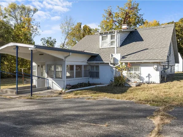 2136 S 71st St, Kansas City, KS 66106