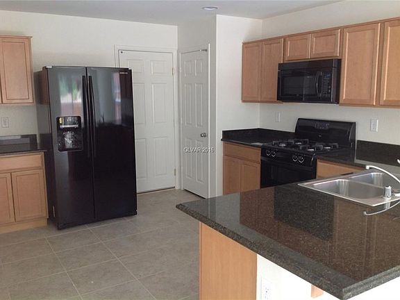 4th image of 7931 Twin Leaf St #0