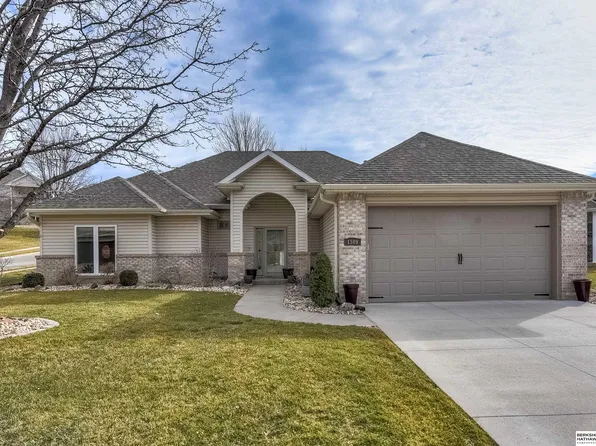 1509 S 190th Plz, Omaha, NE 68130