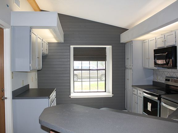 4th image of 746 Briarbend Dr