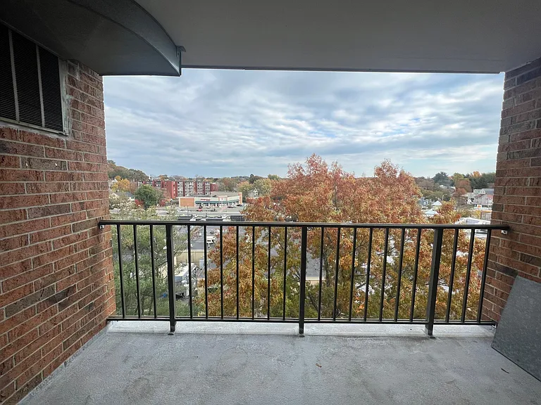 49 Melrose St #7C — Photo 12