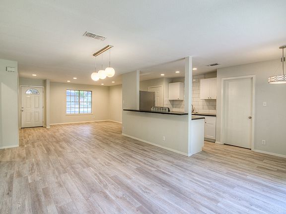 4th image of 8507 Remington Ln