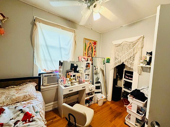 4th image of 4313 N Bernard St Unit 2