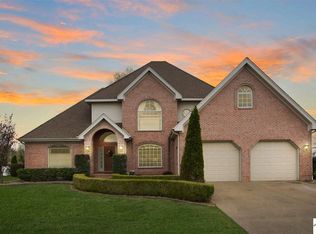 115 Murray Estates Dr, Murray, KY 42071