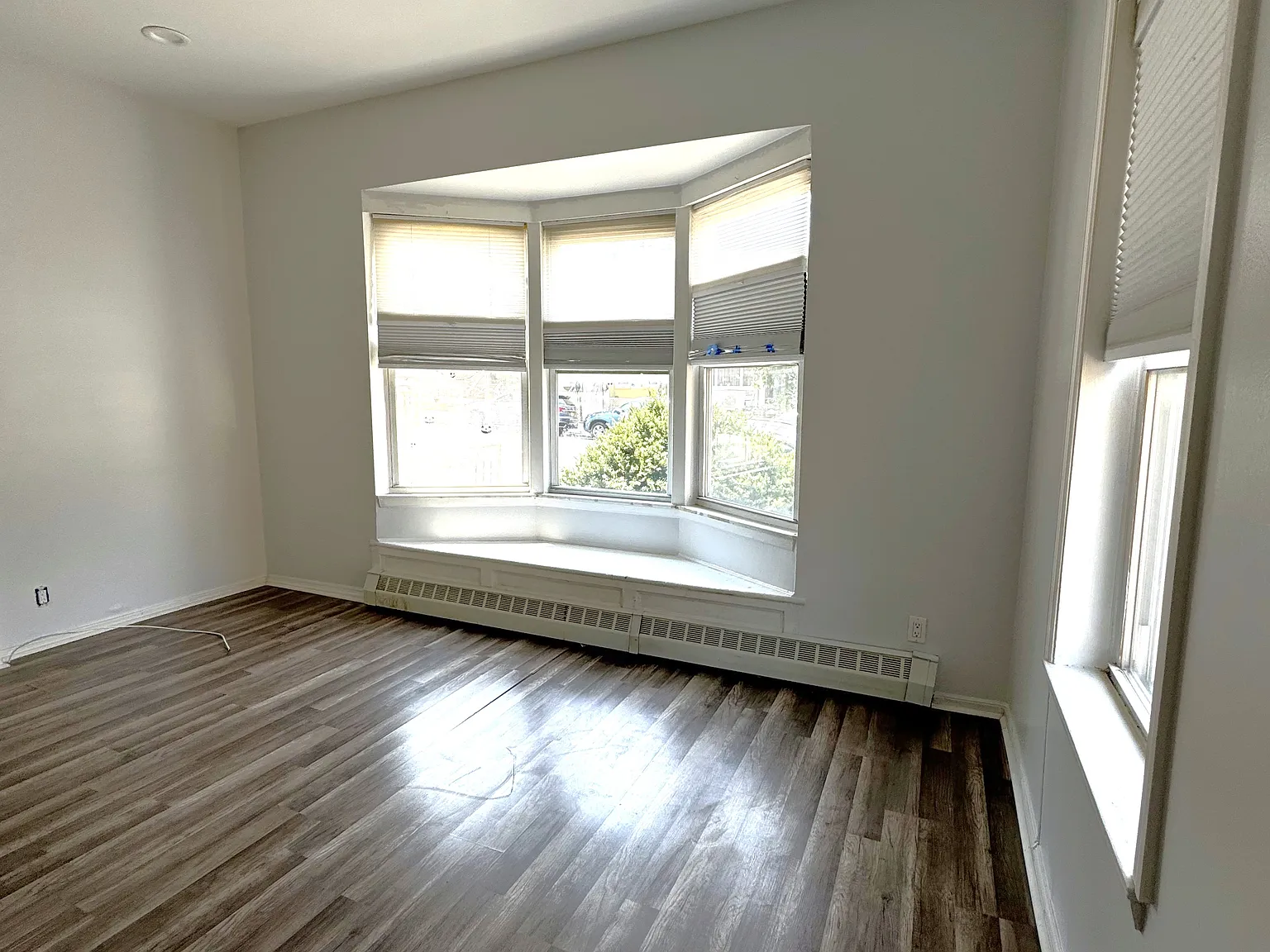 40-11 21st Avenue — Photo 3