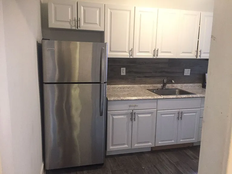 4826-30 Walnut St. — Photo 1