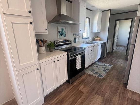 3rd image of 605 N 20th St Space 52
