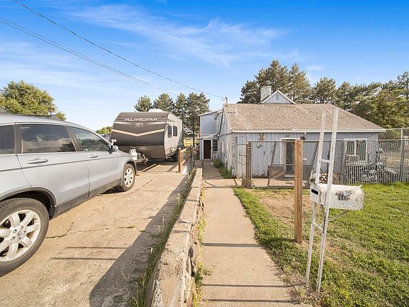 2nd image of 1648 E Rowan Ave