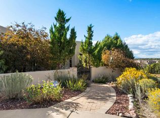 5 Camino Ventura, Santa Fe, NM 87507