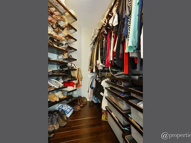 Walk-in closet
