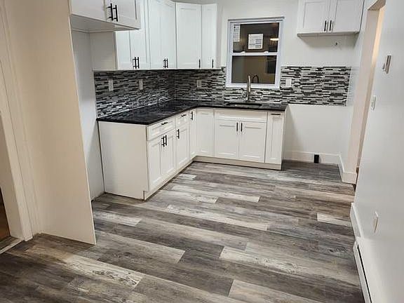 4th image of 13 Crestwood Rd