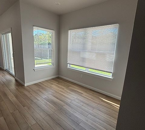 4th image of 402 Quail Run Ln