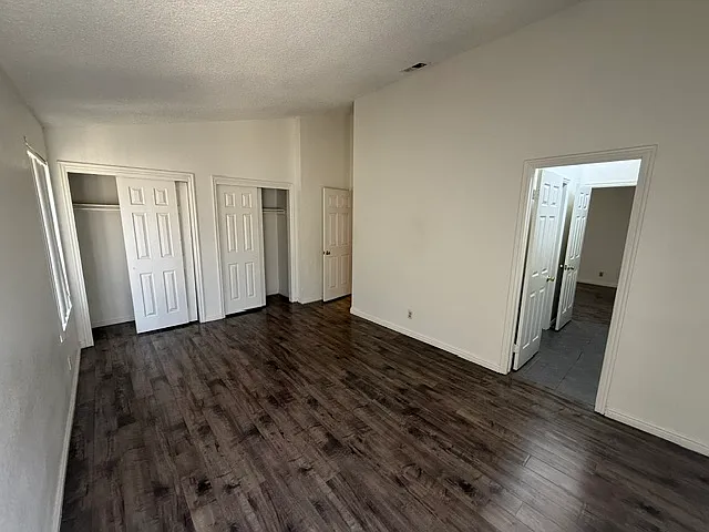 9505 3/4 Cedar St — Photo 5