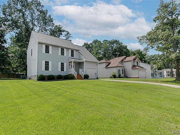 3rd image of 1621 Saddlehorse Pl