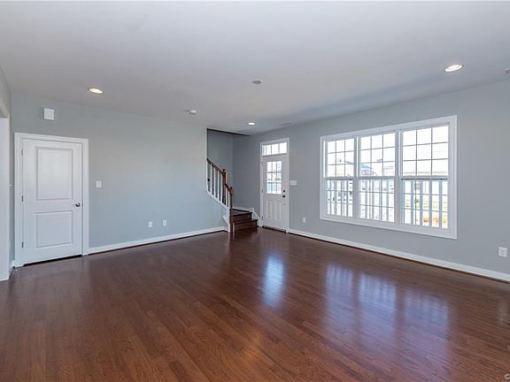 4th image of 4209 Greenview #59-II