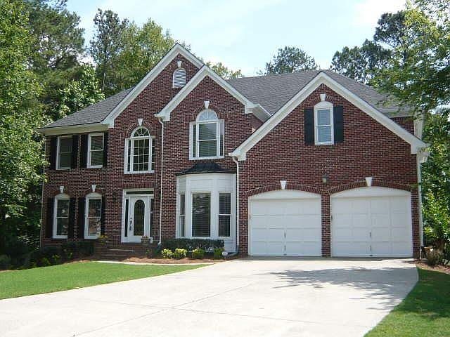 1st image of 824 Aldenham Ct