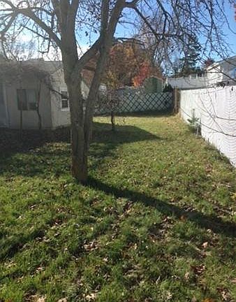 4th image of 21 Glenwood Dr