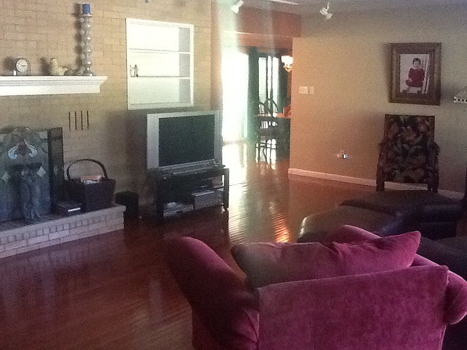 2nd image of 1940 Allen Dr