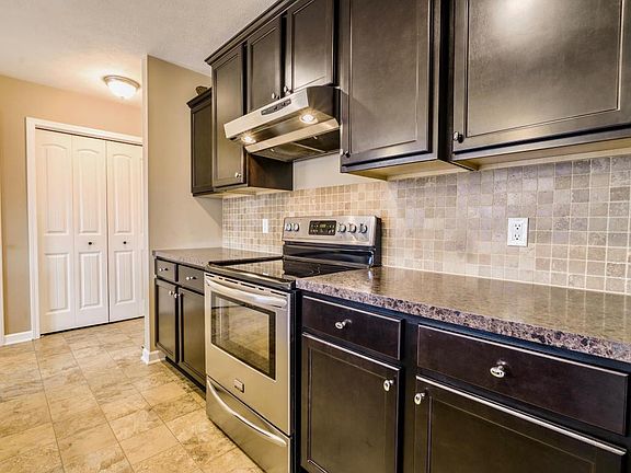 5th image of 13400 Patchin Dr