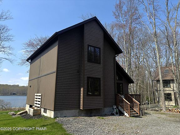 4th image of 11 Lake Dr E #B327